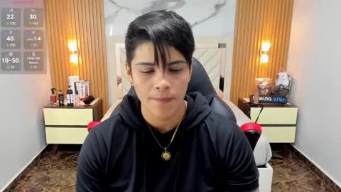 Snapshot of karolandluna chatting on September 17, 2:20 am Karoll online show from September 17, 2:20 am