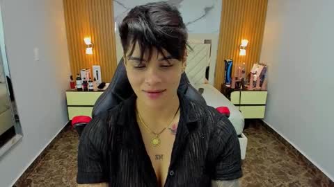 Snapshot of karolandluna chatting on October 16, 8:11 pm Karoll online show from October 16, 8:11 pm