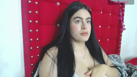 Snapshot of karolay_su chatting on December 14, 4:45 am ARIANNA online show from December 14, 4:45 am