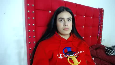 Snapshot of karolay_su chatting on February 24, 4:47 am ARIANNA online show from February 24, 4:47 am