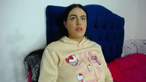 Snapshot of karolay_su chatting on October 13, 11:07 pm ARIANNA online show from October 13, 11:07 pm