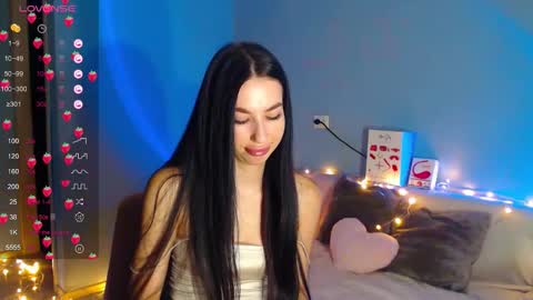 Snapshot of karolina_hottie_ chatting on September 27, 2:41 am Kira online show from September 27, 2:41 am