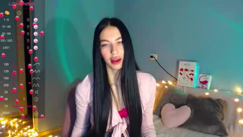 Snapshot of karolina_hottie_ chatting on September 12, 3:07 am Kira online show from September 12, 3:07 am