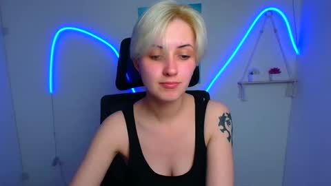 Karolina online show from May 1, 12:41 pm