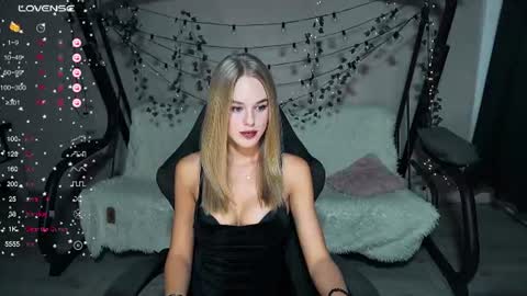 KarolinaHayes online show from July 24, 4:49 pm