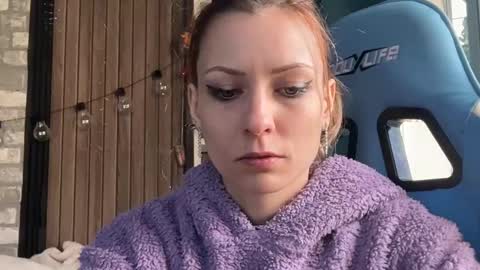 karoline121 online show from February 14, 11:45 am