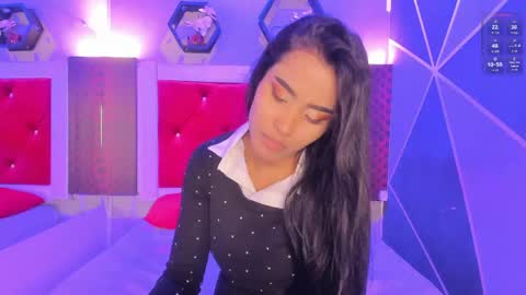 Karol online show from April 24, 1:36 pm