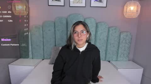 Snapshot of karoll_santos chatting on March 12, 3:46 am Karol Santos online show from March 12, 3:46 am