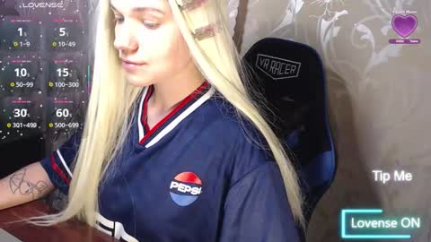 Caroline Fox online show from March 6, 12:11 pm