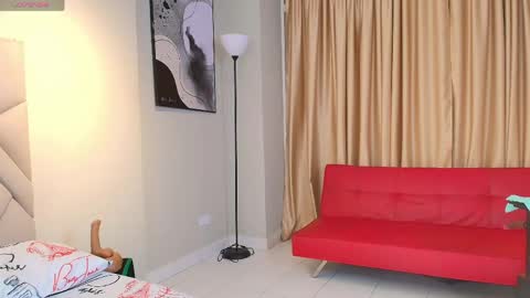 kasandra gomez online show from April 22, 12:13 pm