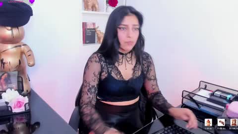 Kasandra Grant online show from April 1, 1:52 pm