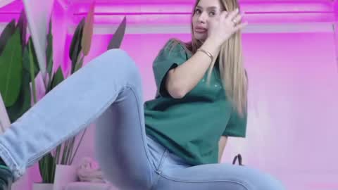 Kasey online show from April 25, 7:22 pm