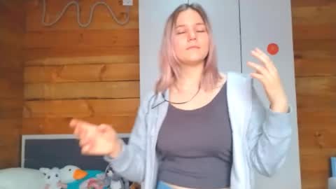 Jenni online show from October 9, 3:32 am