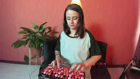 kassandra james online show from May 30, 8:05 pm