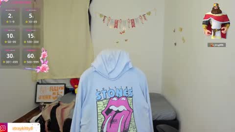 Snapshot of kat_ly_chan chatting on October 9, 1:54 am Kat online show from October 9, 1:54 am