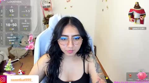 Snapshot of kat_ly_chan chatting on December 24, 5:23 pm Kat online show from December 24, 5:23 pm