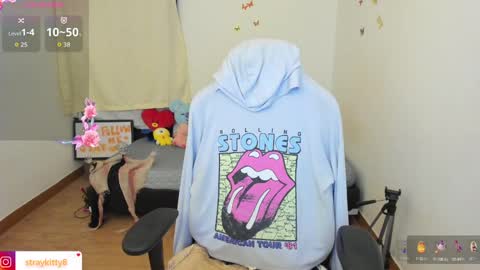 Snapshot of kat_ly_chan chatting on October 8, 1:43 am Kat online show from October 8, 1:43 am