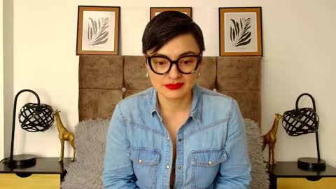 kat paradisse online show from November 12, 9:35 pm