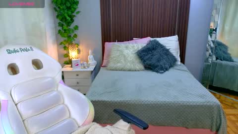 kate online show from November 22, 10:01 pm