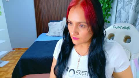 kate online show from April 11, 8:34 pm