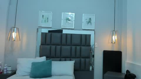 kataleya_west online show from April 21, 1:42 am