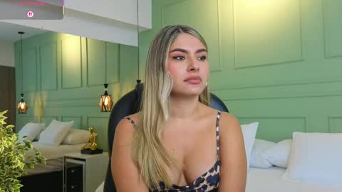 Kat online show from September 13, 11:51 am