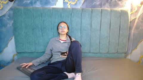 Katalina online show from April 25, 5:10 pm