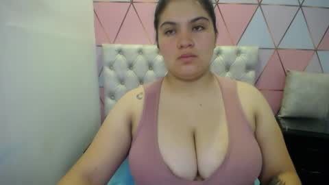 katalina santana25 online show from April 21, 8:05 pm