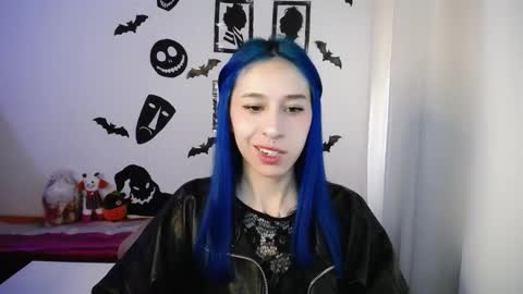 Snapshot of katara_a chatting on October 15, 2:30 pm Maca online show from October 15, 2:30 pm