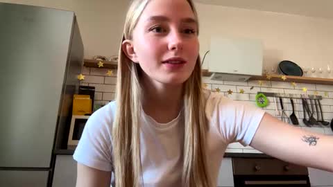 Snapshot of katcontrol chatting on January 22, 7:35 am katcontrol online show from January 22, 7:35 am