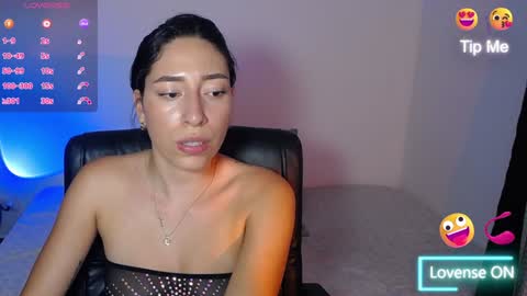 Snapshot of kate_arden chatting on December 5, 2:09 am Carla Palmer online show from December 5, 2:09 am