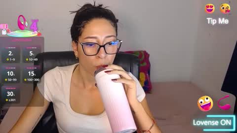 Snapshot of kate_arden chatting on October 12, 2:03 am Carla Palmer online show from October 12, 2:03 am
