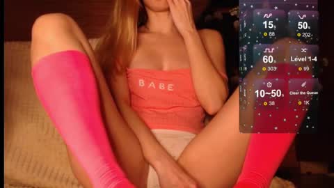 kate loves you online show from March 8, 7:18 pm