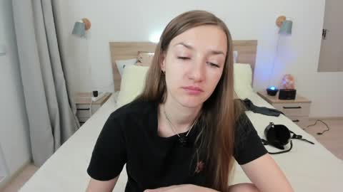 kate_redgar online show from May 4, 2:21 pm