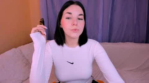 KATE online show from April 26, 6:33 am