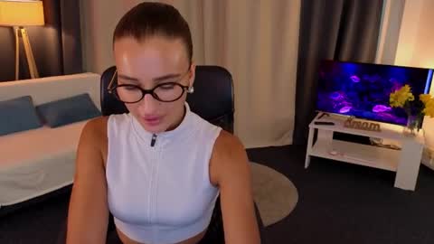 Katy online show from July 21, 4:30 pm