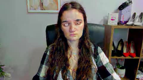 Kate  online show from October 26, 7:59 am