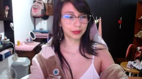 Kateeen18 online show from July 17, 5:12 am