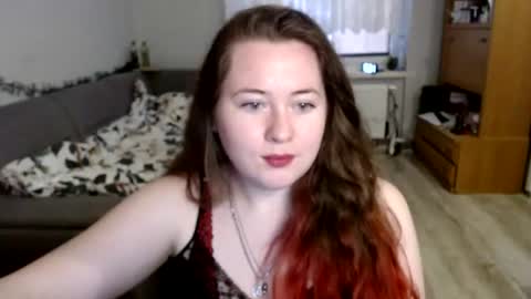 KateeFox online show from June 12, 1:30 pm
