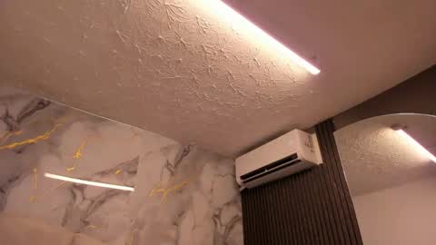 Im Katherine but call me Kate  online show from April 25, 11:57 am