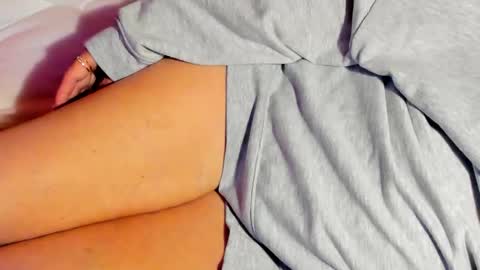 Kate online show from February 24, 1:43 pm