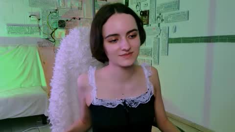 katewillows online show from February 11, 9:00 am