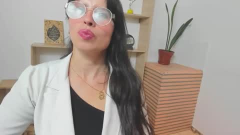 katherine_blair online show from June 9, 1:21 pm
