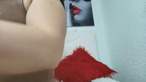 katherine_blair online show from June 3, 12:17 pm