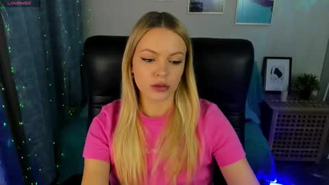 Katherine online show from October 22, 3:39 pm