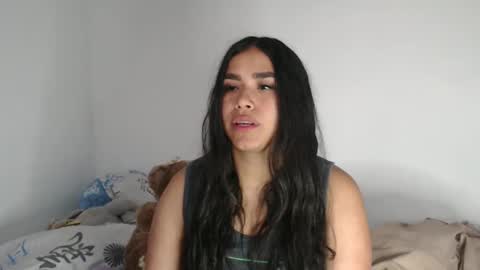 Snapshot of kathiie_ chatting on December 16, 11:33 am K A T H I E online show from December 16, 11:33 am