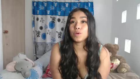 Snapshot of kathiie_ chatting on January 25, 10:39 pm K A T H I E online show from January 25, 10:39 pm