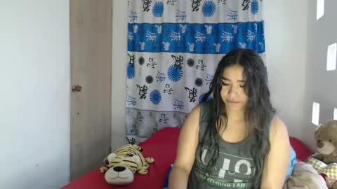 Snapshot of kathiie_ chatting on March 5, 12:00 pm K A T H I E online show from March 5, 12:00 pm