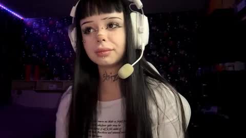 Luna online show from February 19, 3:11 pm