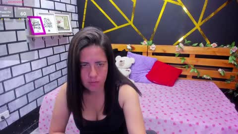 Snapshot of kathina_giraldo chatting on December 11, 1:17 pm Paola online show from December 11, 1:17 pm